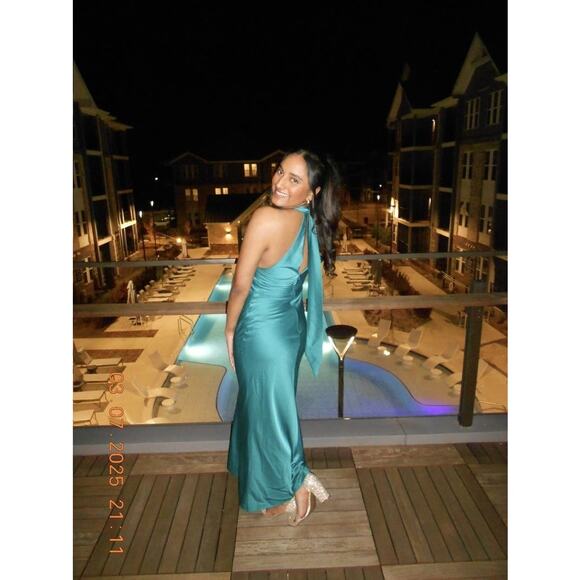 FAVIANA Green Satin Sleeveless Halter Neck Thigh-High Side Slit Gown Dress sz 14 - Picture 15 of 16